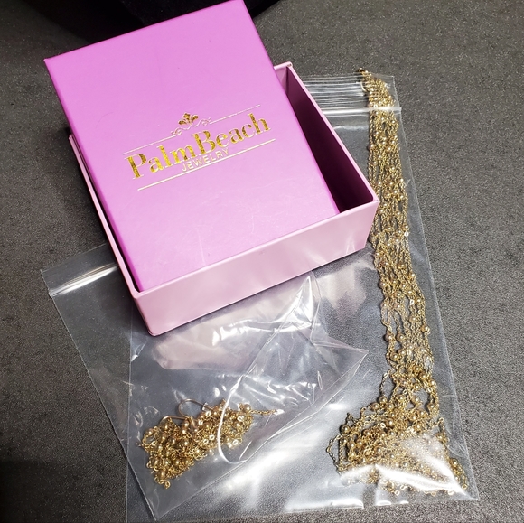 Mulit-Chain Waterfall Necklace & Drop Earring Set Gold-tone - Picture 7 of 10